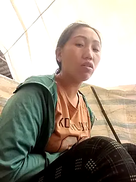 Snapshot of hot-luna- chatting on February 24, 2026, 1:17 am hot-luna- online show from February 24, 2026, 1:17 am