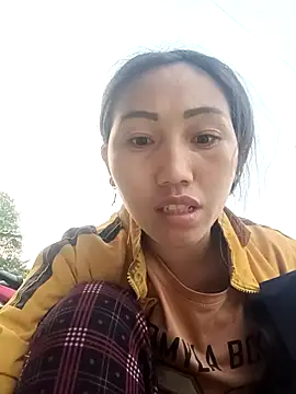 hot-luna- online show from March 26, 2026, 10:57 am