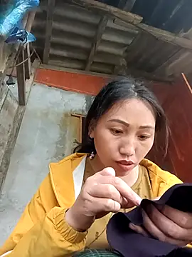 hot-luna- online show from March 21, 2026, 8:19 am