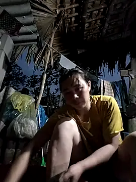 Snapshot of Bella-222 chatting on February 24, 2026, 11:22 am Bella-222 online show from February 24, 2026, 11:22 am