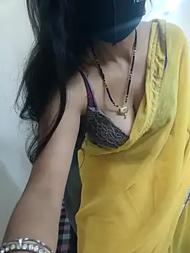 Snapshot of simran_sharma01 chatting on February 1, 2026, 7:39 am simran sharma01 online show from February 1, 2026, 7:39 am