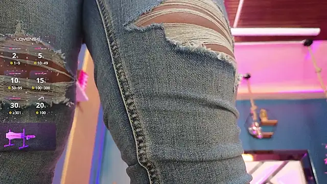 Snapshot of Ladyy_brownn chatting on February 12, 2026, 11:54 am Ladyy brownn online show from February 12, 2026, 11:54 am