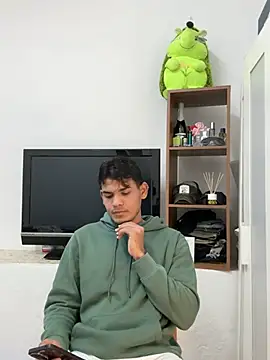 Snapshot of DavShi chatting on February 17, 2026, 11:02 pm DavShi online show from February 17, 2026, 11:02 pm