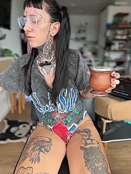 xsadtanas online show from February 23, 2026, 5:35 pm