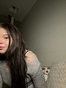 MelisaKis online show from April 23, 2026, 8:43 pm