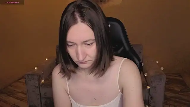 Snapshot of SelestiaSnata chatting on February 14, 2026, 1:17 am SelestiaSnata online show from February 14, 2026, 1:17 am