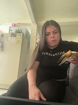 EvaLuna25 online show from March 25, 2026, 10:19 pm