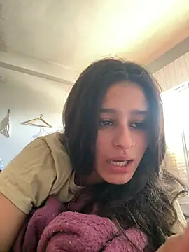 Snapshot of madison90 chatting on February 6, 2026, 6:59 pm madison90 online show from February 6, 2026, 6:59 pm