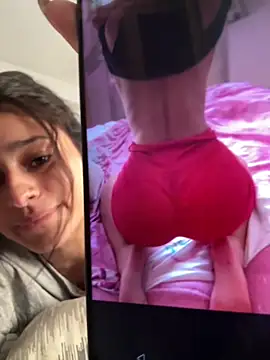 Snapshot of madison90 chatting on February 5, 2026, 9:43 pm madison90 online show from February 5, 2026, 9:43 pm