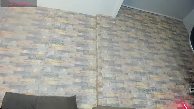 scarlettqueenx online show from April 7, 2026, 8:32 pm