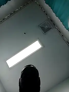 Tuverdugo12 online show from February 26, 2026, 2:44 am