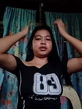 Snapshot of Heavens_night04 chatting on February 24, 2026, 1:17 am Heavens night04 online show from February 24, 2026, 1:17 am