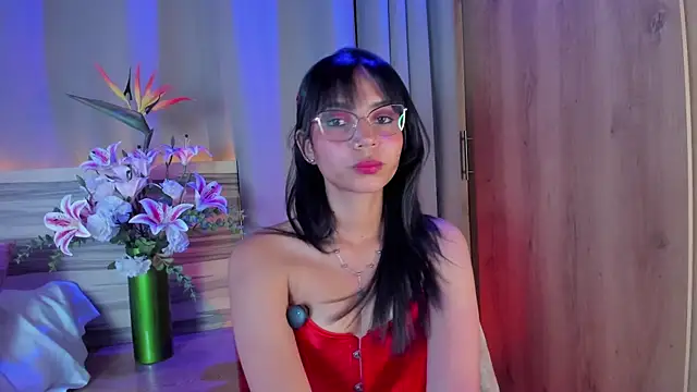 EvaLune online show from April 8, 2026, 10:00 pm