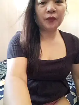 Zyramae 25 online show from April 15, 2026, 7:03 am