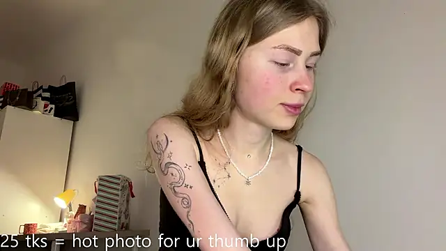 Snapshot of Flexiblegirl chatting on February 5, 2026, 4:58 pm Flexiblegirl online show from February 5, 2026, 4:58 pm