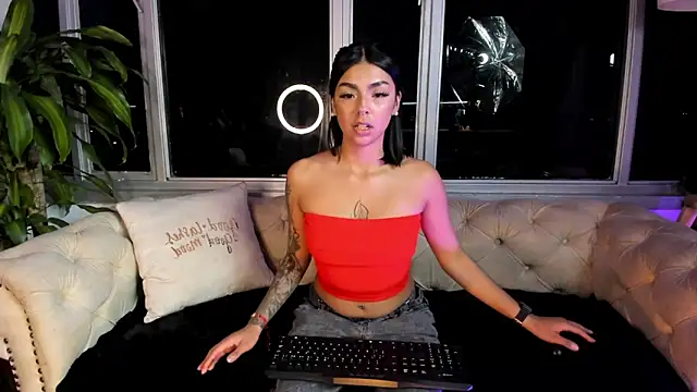 nia-malkova online show from February 15, 2026, 2:56 am