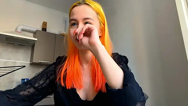 EmilyHein online show from February 1, 2026, 11:08 am