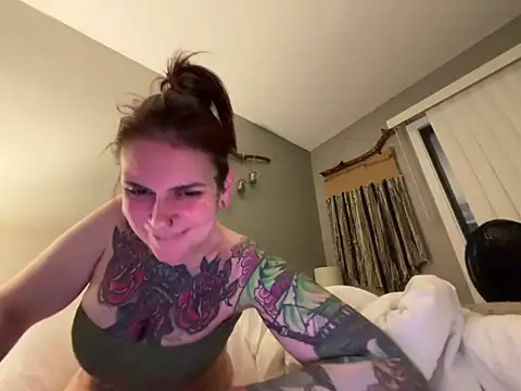 Snapshot of Sexysanka chatting on February 19, 2026, 4:20 am Sexysanka online show from February 19, 2026, 4:20 am