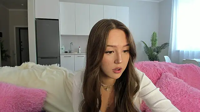 Snapshot of G0od_girl chatting on February 5, 2026, 8:43 am G0od girl online show from February 5, 2026, 8:43 am