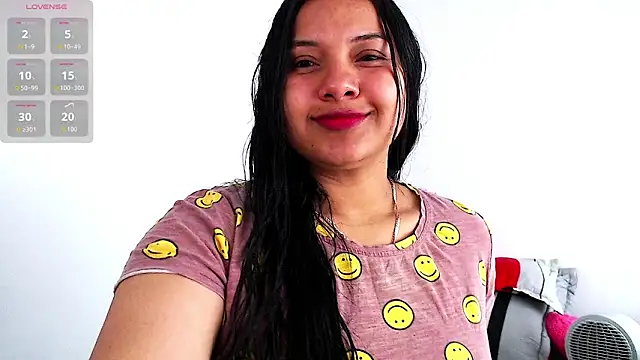 Snapshot of emily-rousee- chatting on March 2, 2026, 2:35 pm emily-rousee- online show from March 2, 2026, 2:35 pm