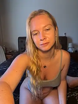 Ellie-rosee online show from June 1, 2026, 6:02 am