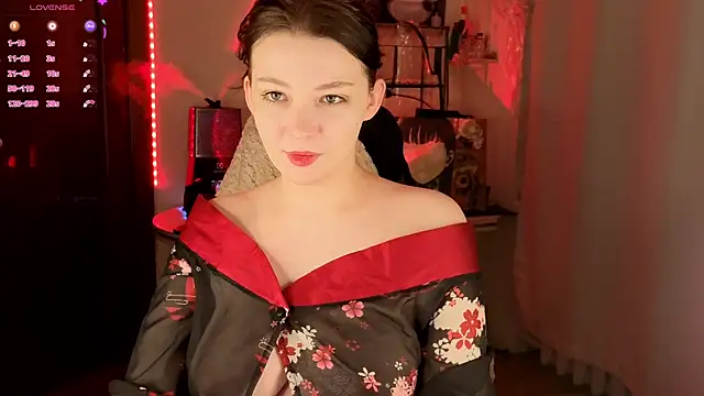 Snapshot of Doll_lira chatting on February 24, 2026, 8:31 pm Doll lira online show from February 24, 2026, 8:31 pm