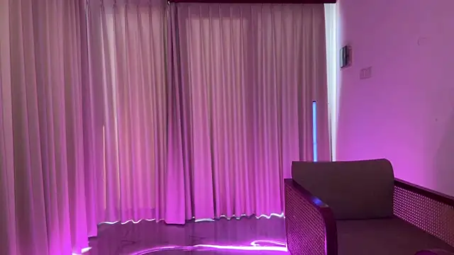 ViviNoir online show from February 12, 2026, 12:54 am