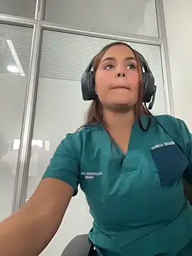 Noa Harper- online show from April 16, 2026, 9:37 pm