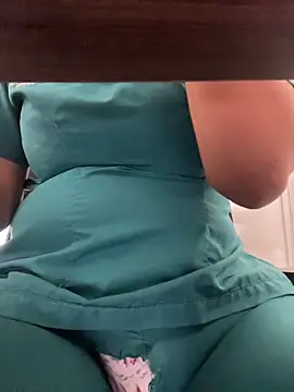 Noa Harper- online show from April 13, 2026, 8:57 pm