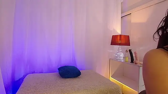 pamela smith33 online show from February 9, 2026, 4:05 pm