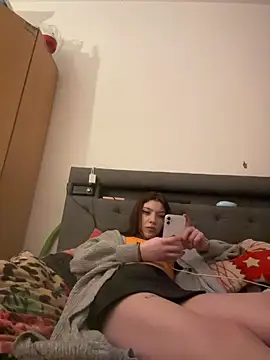 SofieKayla online show from February 8, 2026, 6:27 pm