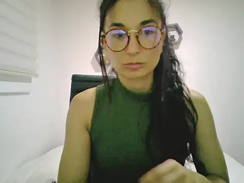 Snapshot of sweetsensations chatting on April 14, 2026, 12:04 am sweetsensations online show from April 14, 2026, 12:04 am