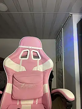 kuromi x online show from February 3, 2026, 1:38 am