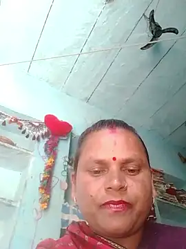 Snapshot of Cuty_nikita chatting on May 7, 2026, 5:01 am Cuty nikita online show from May 7, 2026, 5:01 am