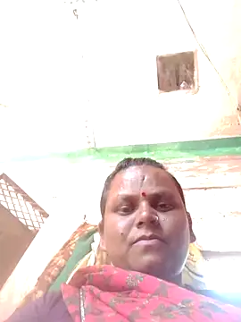 Snapshot of Cuty_nikita chatting on April 29, 2026, 8:40 am Cuty nikita online show from April 29, 2026, 8:40 am