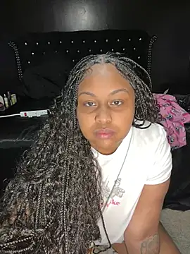 Snapshot of tipheragain chatting on April 6, 2026, 3:57 am tipheragain online show from April 6, 2026, 3:57 am