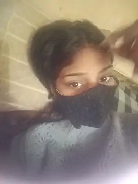 Snapshot of queen_gairl chatting on February 7, 2026, 7:11 pm queen gairl online show from February 7, 2026, 7:11 pm