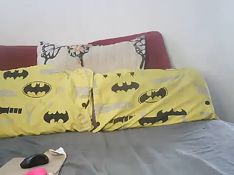 minniemoreee online show from February 19, 2026, 9:06 am