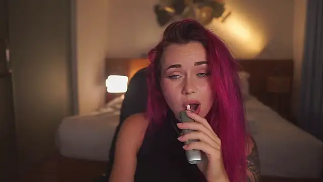 Sarah Pink online show from February 7, 2026, 12:57 pm