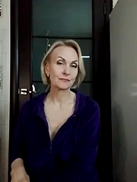 MichelleSolis online show from April 18, 2026, 6:21 pm