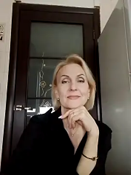 MichelleSolis online show from March 25, 2026, 2:05 pm