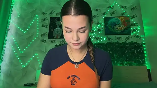 Karina vibe online show from April 1, 2026, 11:11 am