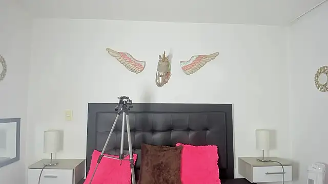 Karla 94 online show from March 1, 2026, 3:39 am