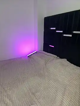 Snapshot of Allegra-Fiore chatting on February 12, 2026, 9:36 pm Allegra-Fiore online show from February 12, 2026, 9:36 pm