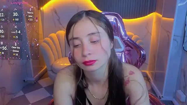 Snapshot of Ariana18_b chatting on July 9, 2026, 1:10 pm Ariana18 b online show from July 9, 2026, 1:10 pm