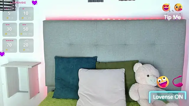 Sophia Valentina online show from March 22, 2026, 4:05 am