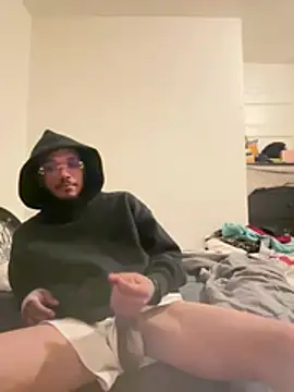 Snapshot of EnanoVerga chatting on March 3, 2026, 3:02 am EnanoVerga online show from March 3, 2026, 3:02 am