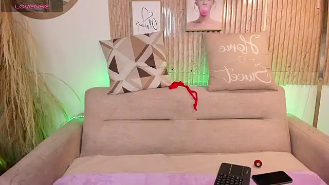 Sally Dvine online show from March 18, 2026, 7:59 pm