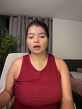 Snapshot of moonhelen chatting on February 23, 2026, 11:38 pm moonhelen online show from February 23, 2026, 11:38 pm