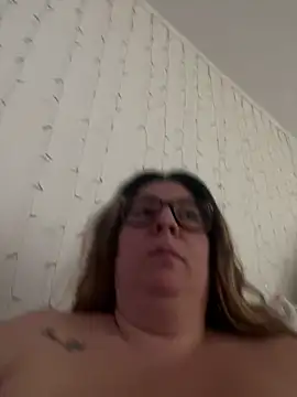 JasmineGlow7 online show from April 21, 2026, 1:50 pm